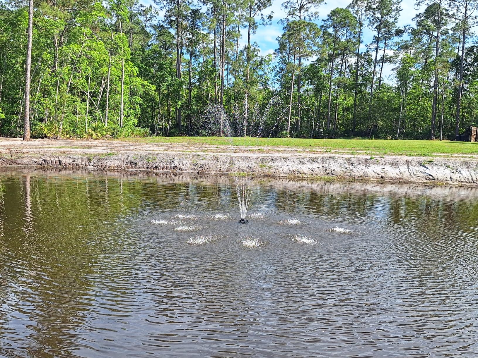 Pond Boss DFTN12003L Floating Fountain With Lights, 50 Foot Power Cord, 1/4 hp customer photo 1