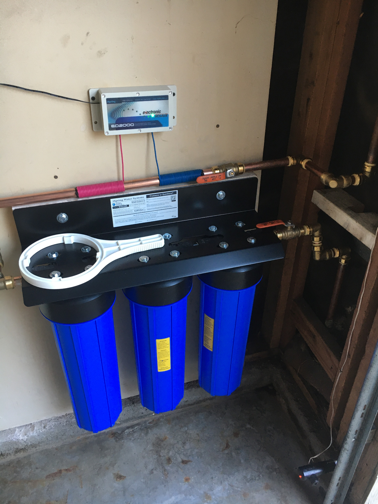 iSpring WGB32BM 3-Stage Whole House Water Filter System, Reduces Iron, Manganese, Chlorine, Sediment, Taste, and Odor customer photo 2