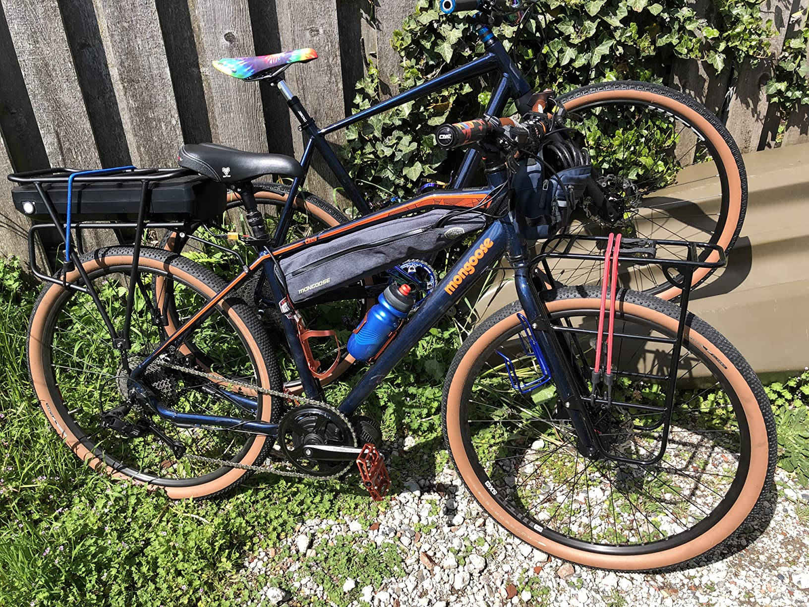 Mongoose Men's Elroy Adventure Bike 700C Wheel Bicycle, 54cm frame size customer photo 1