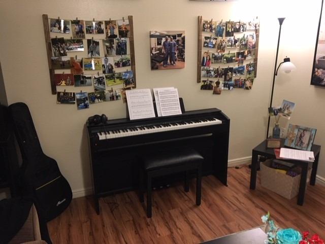 Casio PX-870 Privia Digital Piano - Black Bundle with Furniture Bench, Headphones, Instructional Book, Online Lessons, Instructional DVD, and Austin Bazaar Polishing Cloth customer photo 2