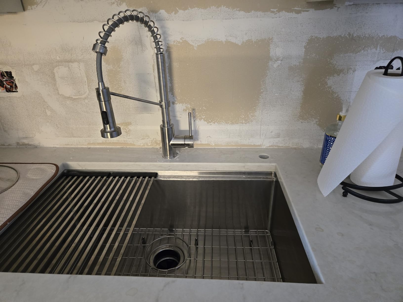 KRAUS Bolden Commercial Style 2-Function Single Handle Pull Down Kitchen Faucet in Stainless Steel, KPF-1610SS customer photo 1