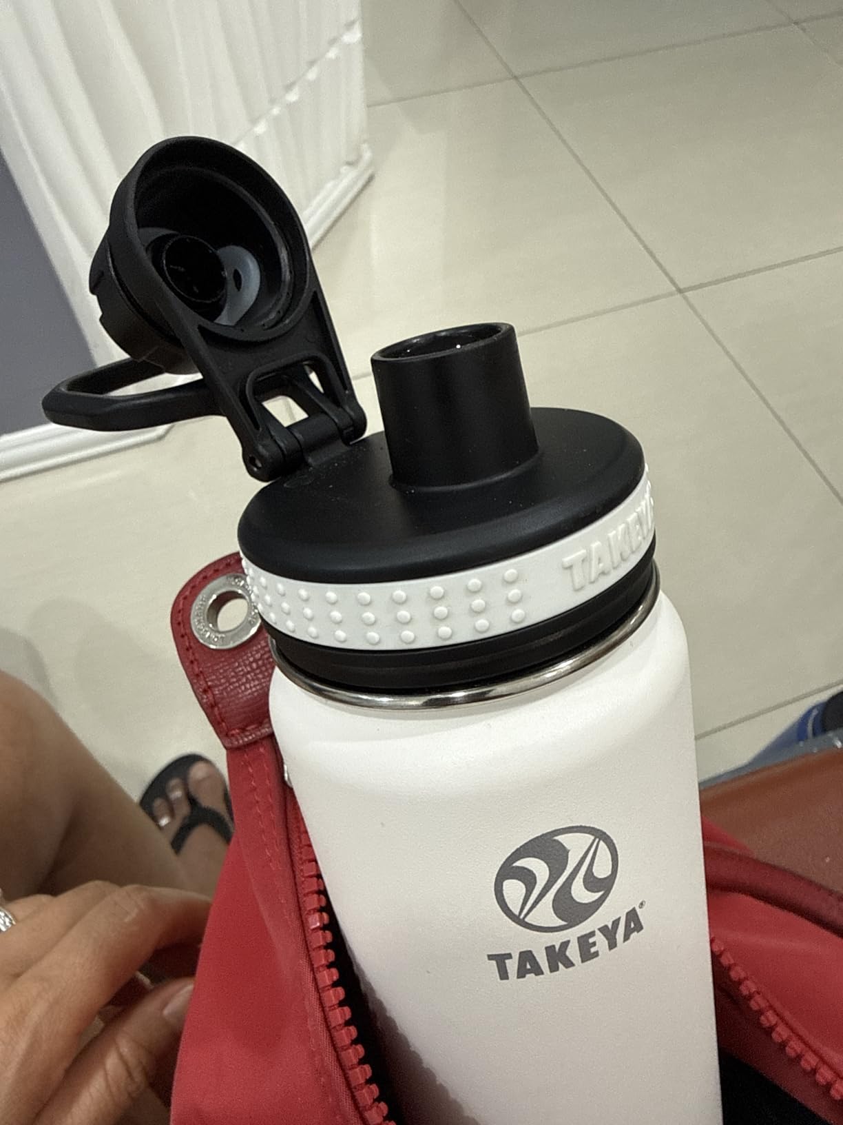 Takeya Originals 40 oz Vacuum Insulated Stainless Steel Water Bottle - Leakproof & BPA-Free Spout Lid - Keeps Drinks Cold 24 Hrs/Hot 12 Hrs - Double-Wall Design - Ideal for Active Lifestyles, Graphite customer photo 1