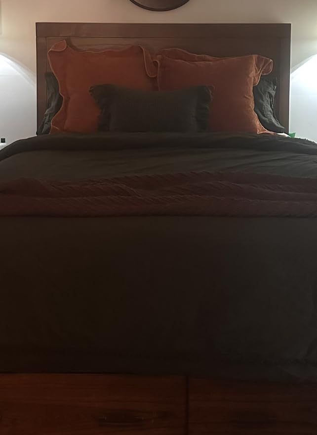 Bare Home Duvet Insert Comforter - Queen Size - Goose Down Alternative - Ultra-Soft - Premium 1800 Series - All Season Warmth - Bedding Comforter (Queen, White) customer photo 1