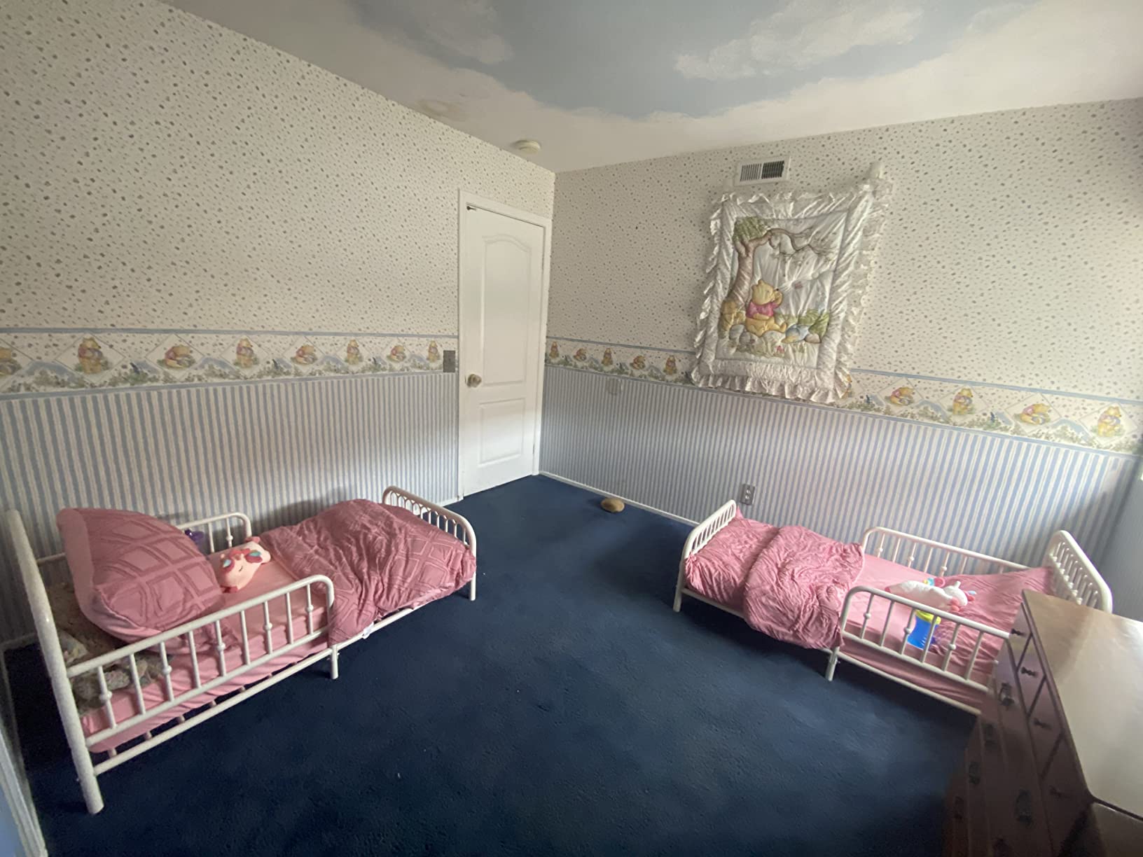 Little Seeds Monarch Hill Ivy Metal Toddler Bed, Pink customer photo 2