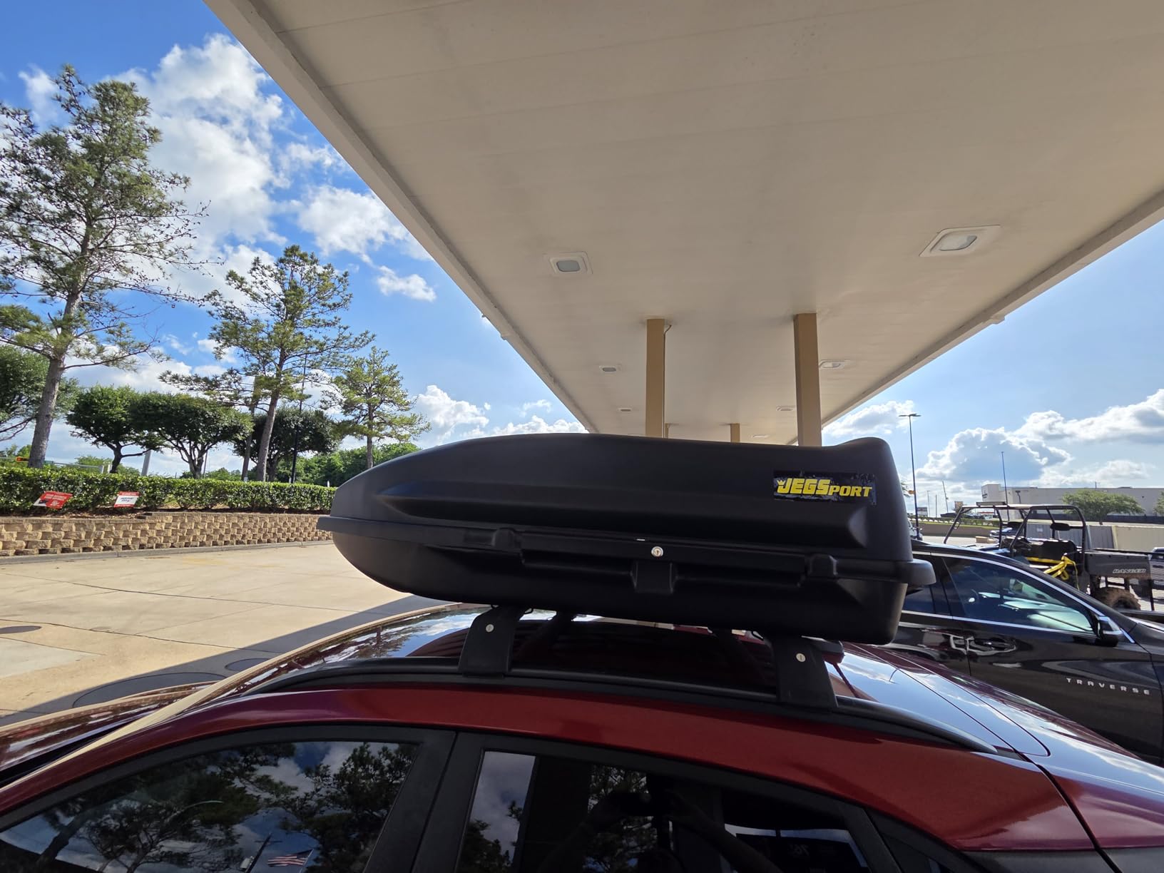 JEGS Rooftop Cargo Carrier for Car Storage - Large Roof Rack Style Carrier - Heavy Duty Weatherproof Storage - Made in USA - 18 Cubic Ft - 110 Lb Capacity - Aero Hard Shell customer photo 2