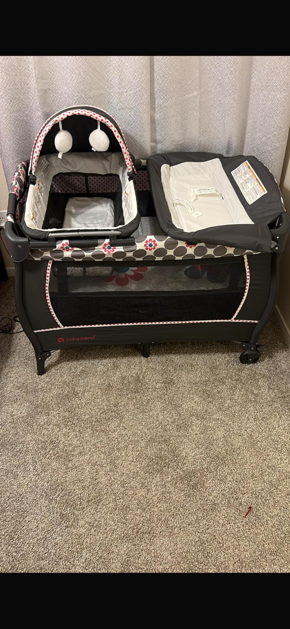 Baby Trend Lil' Snooze Deluxe II Nursery Center Playard - Daisy Dots customer photo 2
