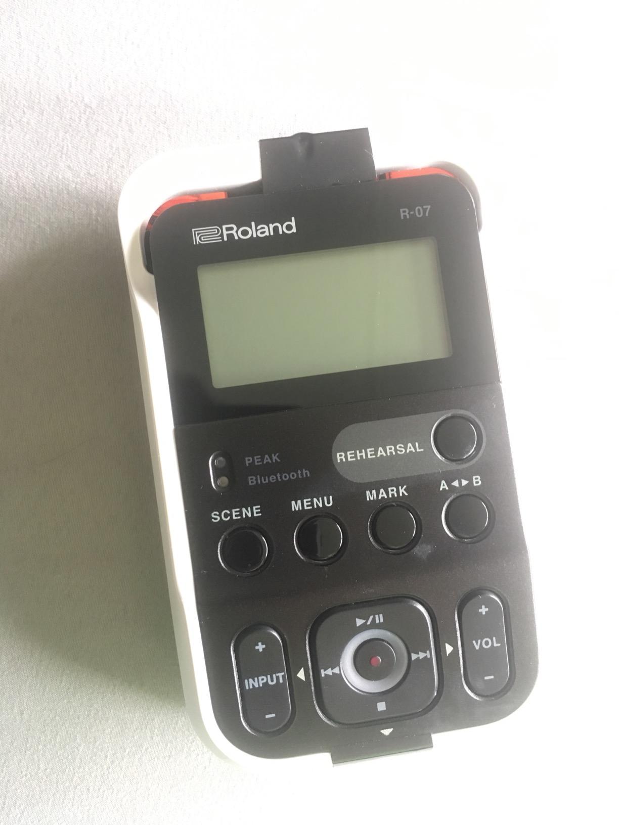 Roland R-07 High-Resolution Handheld Audio Recorder, Black (R-07-BK) customer photo 2