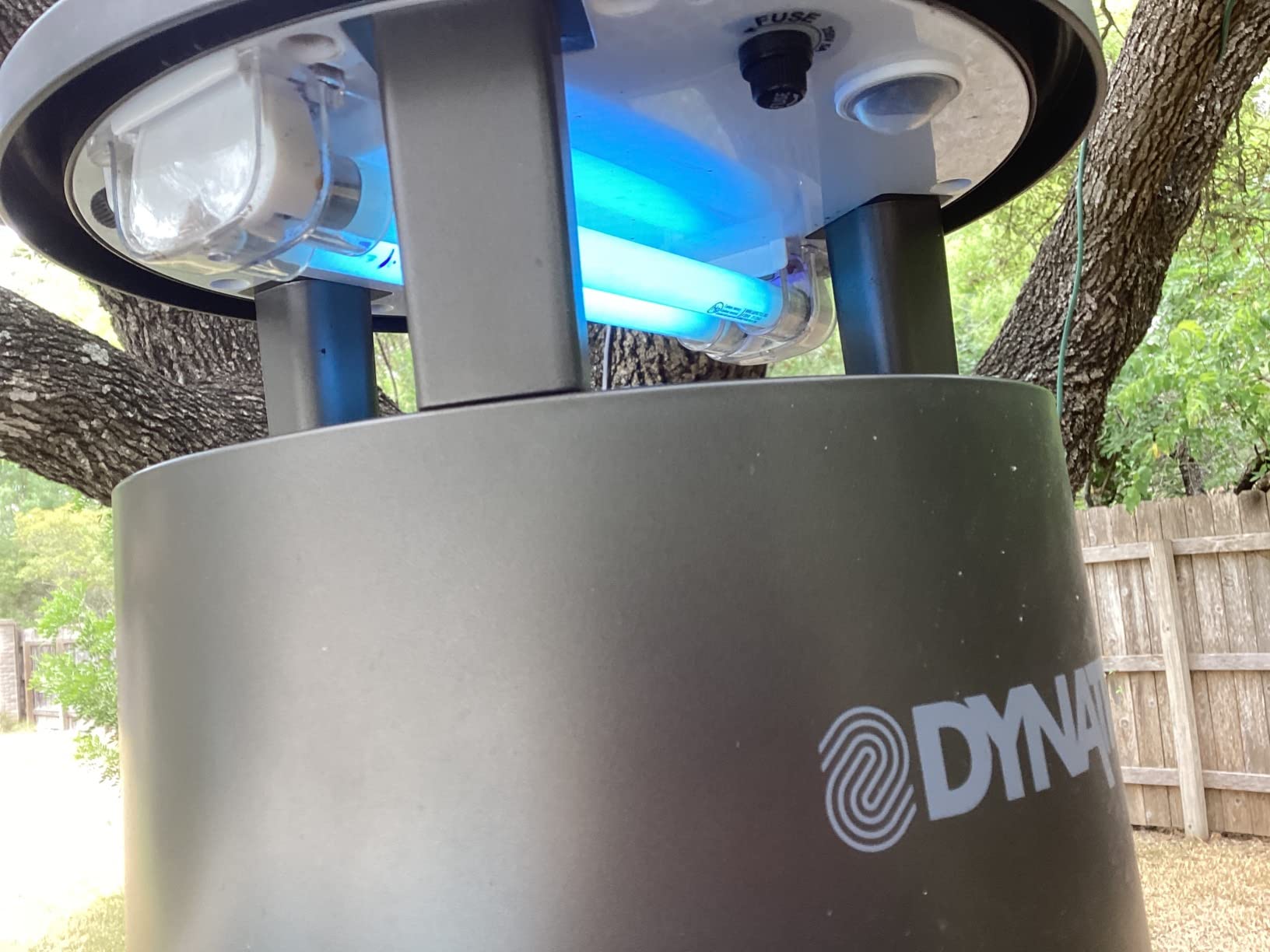 DynaTrap DT2000XLP-TUNSR Large Mosquito & Flying Insect Trap - Kills Mosquitoes, Flies, Wasps, Gnats, & Other Flying Insects - Protects up to 1 Acre customer photo 2