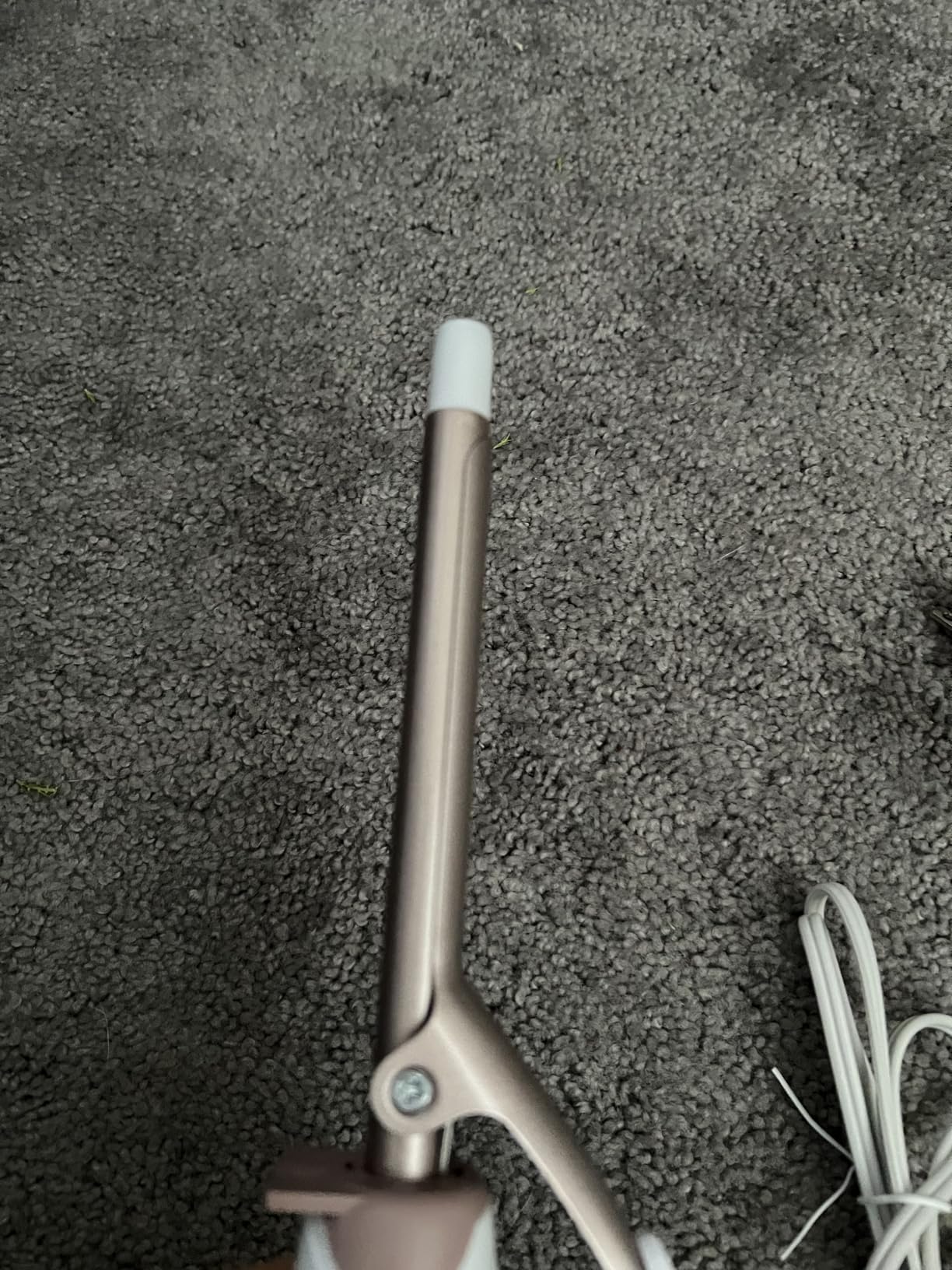 Conair Double Ceramic 1.1/2-Inch Curling Iron | Double Ceramic Barrel for Soft Waves and Loose Curls, White/Rose Gold, CD703L customer photo 2