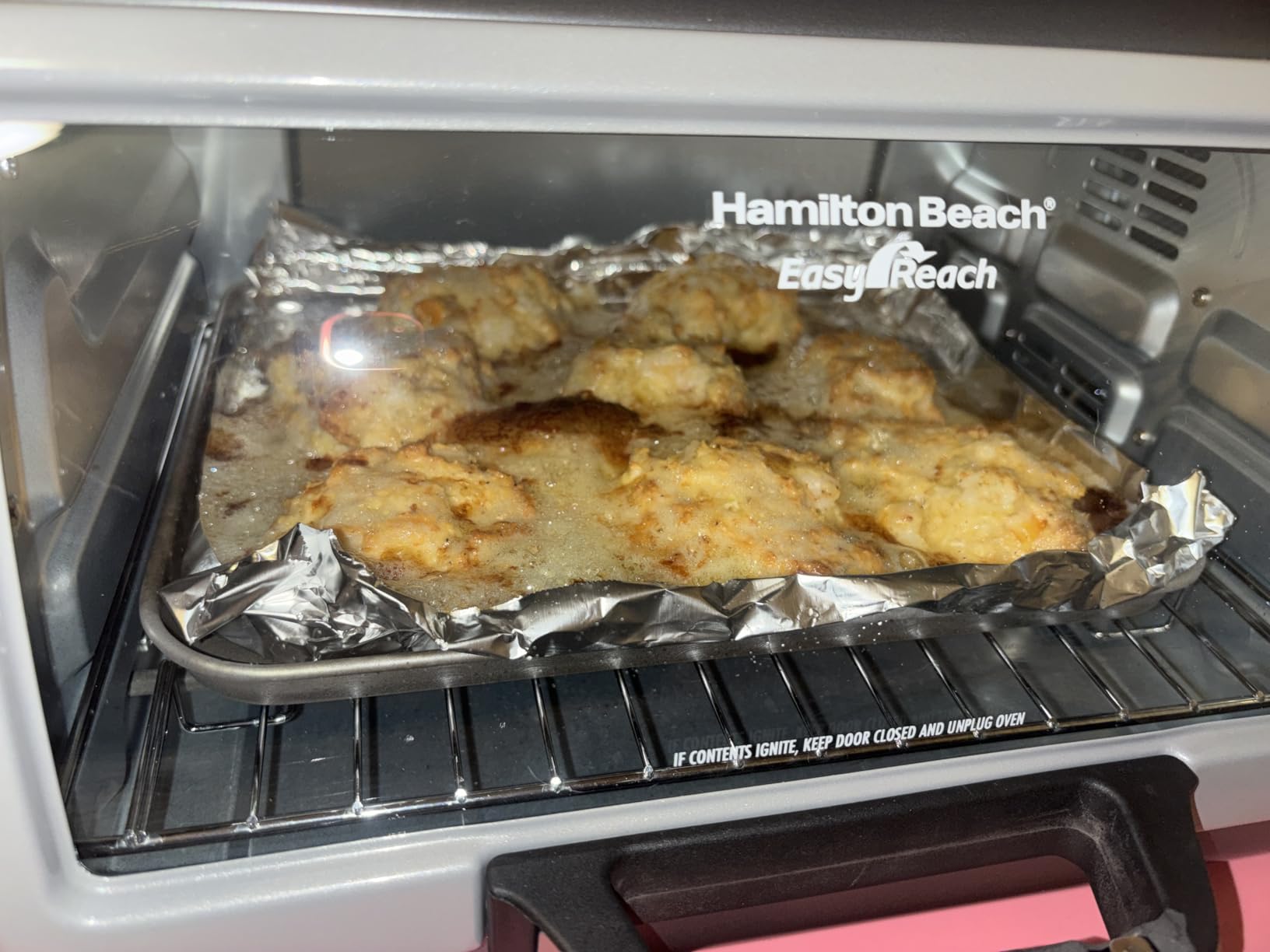 Hamilton Beach 6 Slice Convection Toaster Oven With Easy Reach Roll-Top Door, Bake, Broil & Toast Functions, Auto Shutoff, Silver (31123DA) customer photo 1