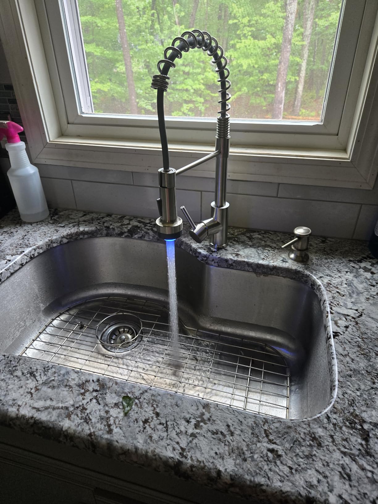 Kitchen Faucets, Brushed Nickel Kitchen Sink Faucet with Pull Down Sprayer Single Handle with Deck Plate Stainless Steel customer photo 1