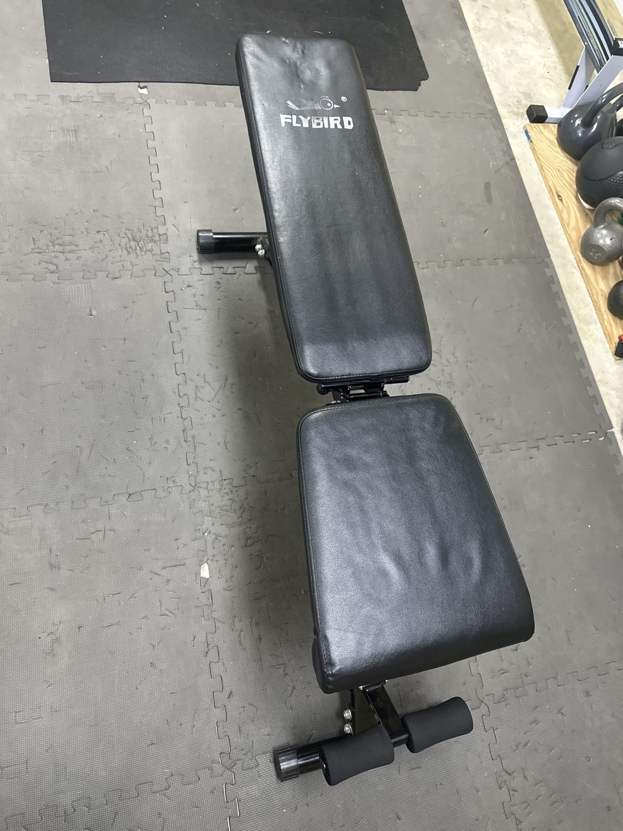 FLYBIRD WB5 Weight Bench, ASTM-Certified 800LBS Adjustable Weight Bench Workout Bench Foldable for Home Gym, 90° to -30° FID and 30in Extended Backrest for Bench Press Strength Training Exercise customer photo 2