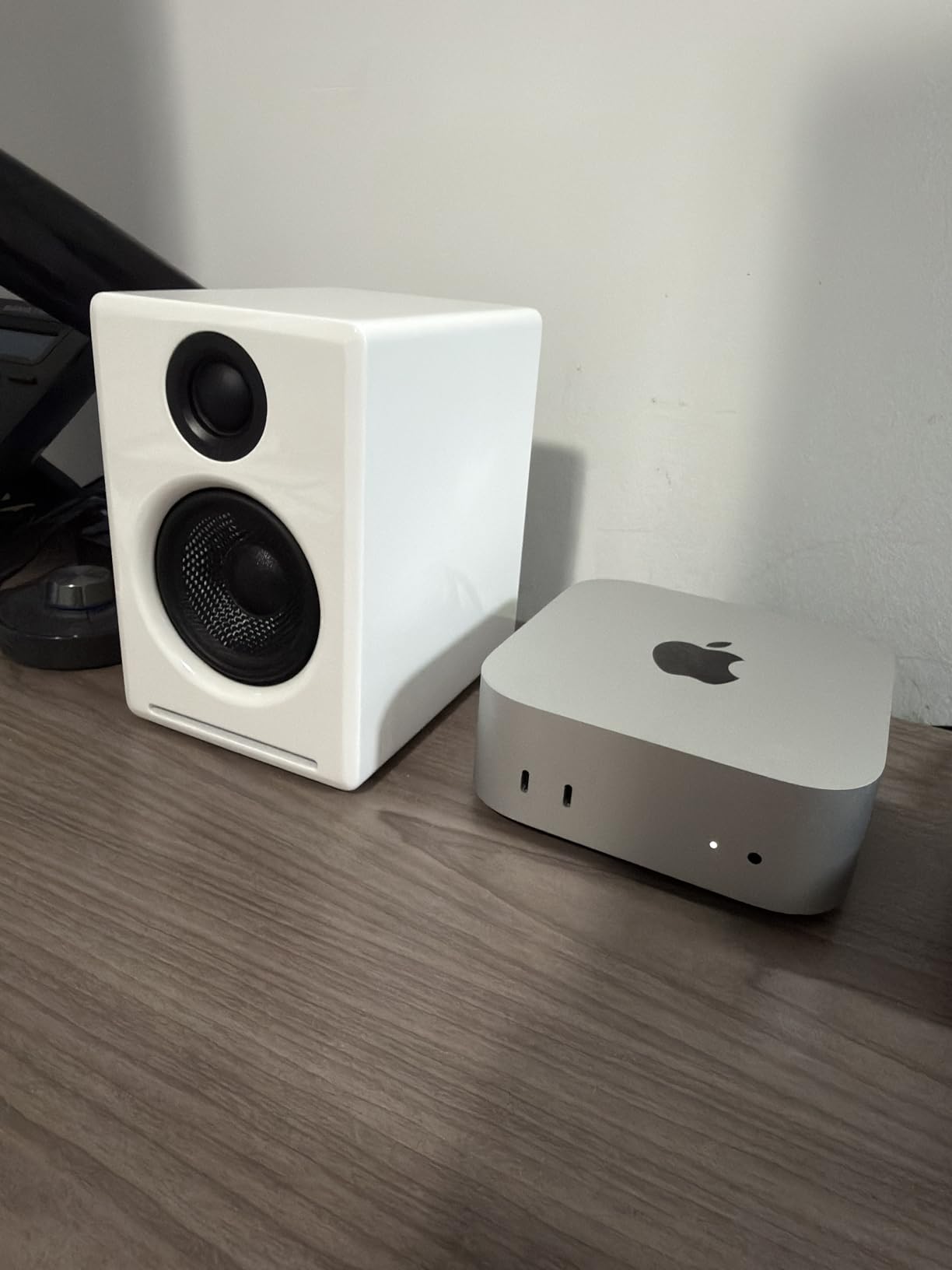 Audioengine A2+ 24 Bit 60 Watt Bluetooth Desktop Computer Speakers for Music and Gaming - PC MAC Laptop Tablet customer photo 1