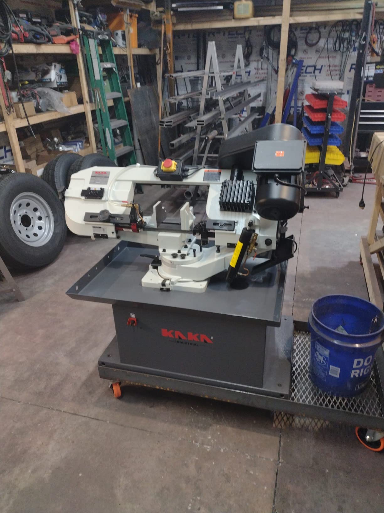 KAKA INDUSTRIAL Metal Horizontal Band Saw, 7 inch x 8.25 inch (178x300mm) Rectangular, Adjustable 45°-90° Bow, 1.5HP Metal Band Saw, for Steel, Aluminum, Pipe Cutting in Workshops & Fabrication BS-712R customer photo 1