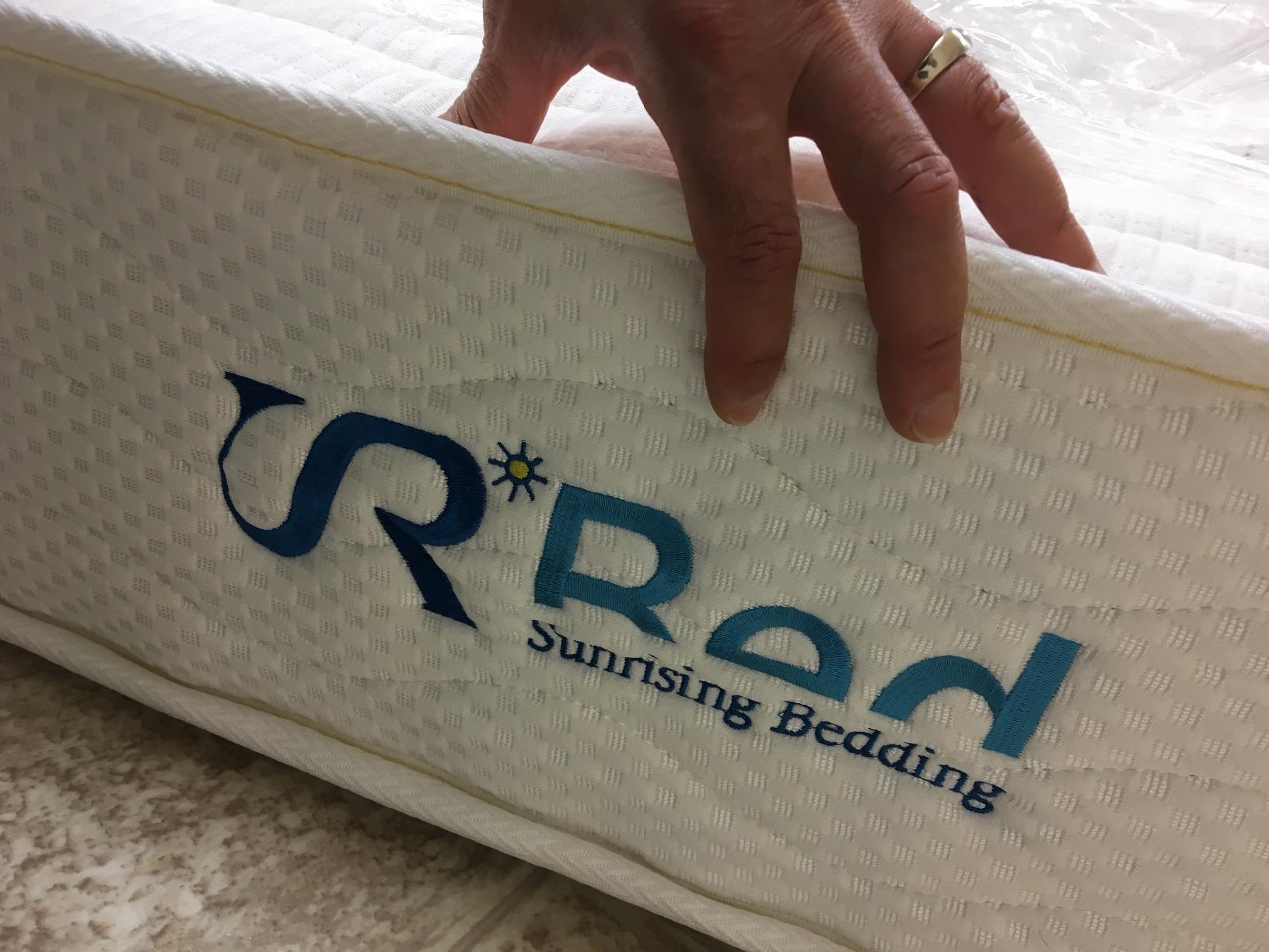 10 Inch Hybrid Mattress in a Box, Twin XL Size Latex Mattress with Memory Foam & Individually Pocket Coils Springs, Pressure Relief, Motion Isolation, Edge Support, CertiPUR-US Certified, Medium Firm customer photo 1
