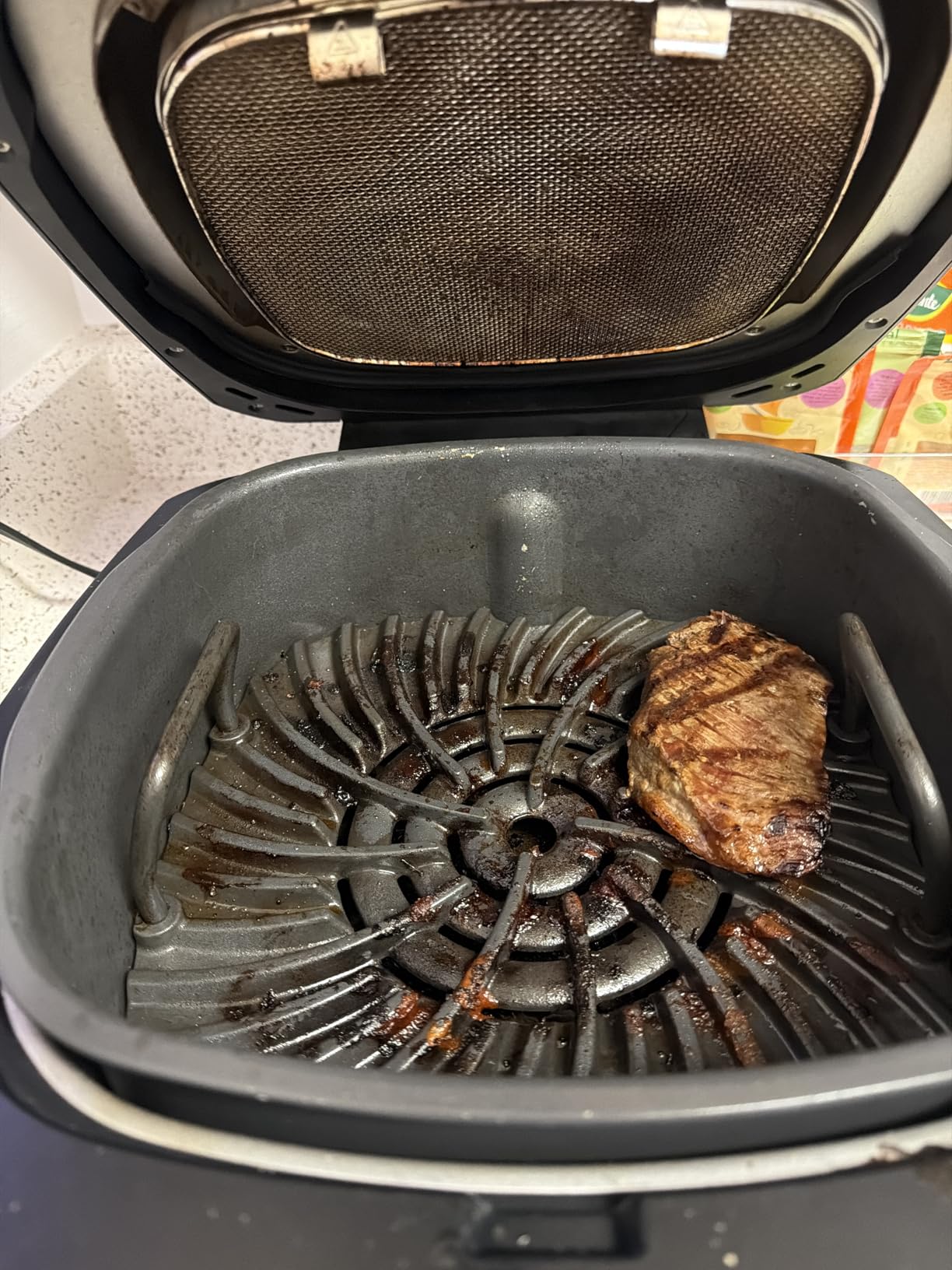 Ninja Foodi Indoor Grill & Air Fryer | 5-in-1 Grill, Air Fry, Roast, Bake, & Dehydrate | Cyclonic Grilling Technology | XL Capacity | Dishwasher Safe Parts | Black/Grey | AG301 customer photo 1