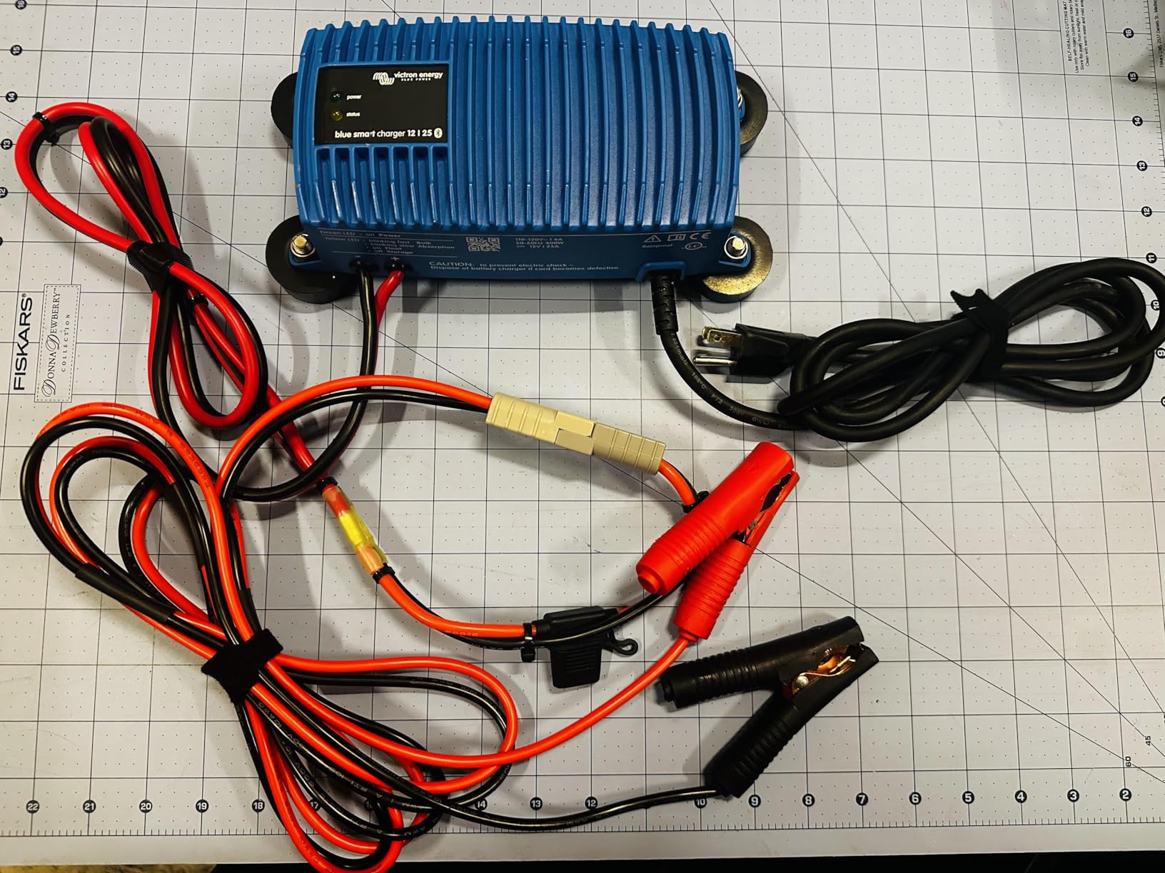 Victron Energy Blue Smart Marine Battery Charger - IP67 - Float, Trickle Charger & Desulfator for Boat, ATV, RV, Lithium & Deep Cycle Batteries - 12V 25A customer photo 1