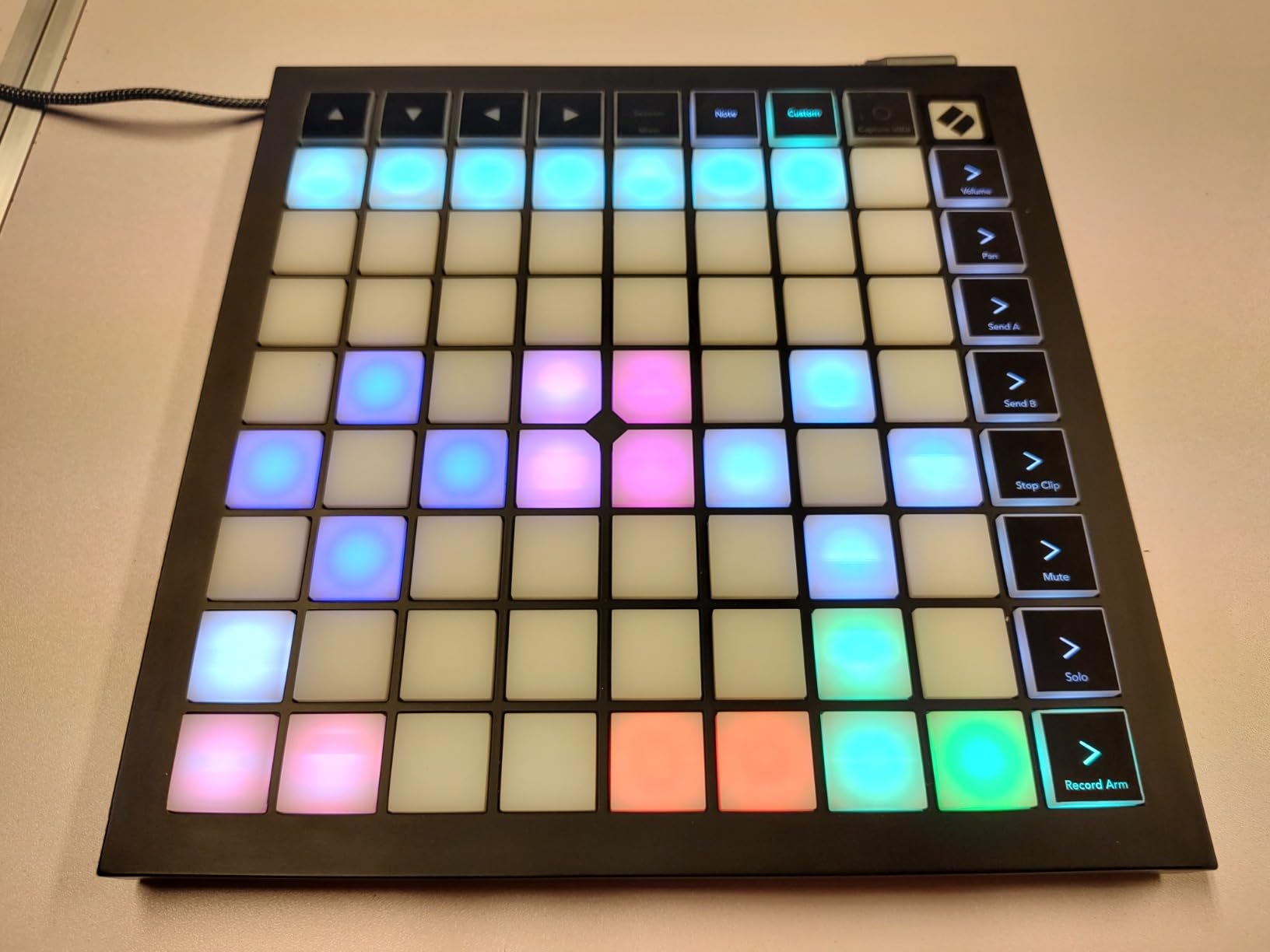 Novation Launchpad X MIDI Grid Controller for Ableton Live/Logic Pro - Easy Controls, Dynamic Note Playing, Scale Modes customer photo 2