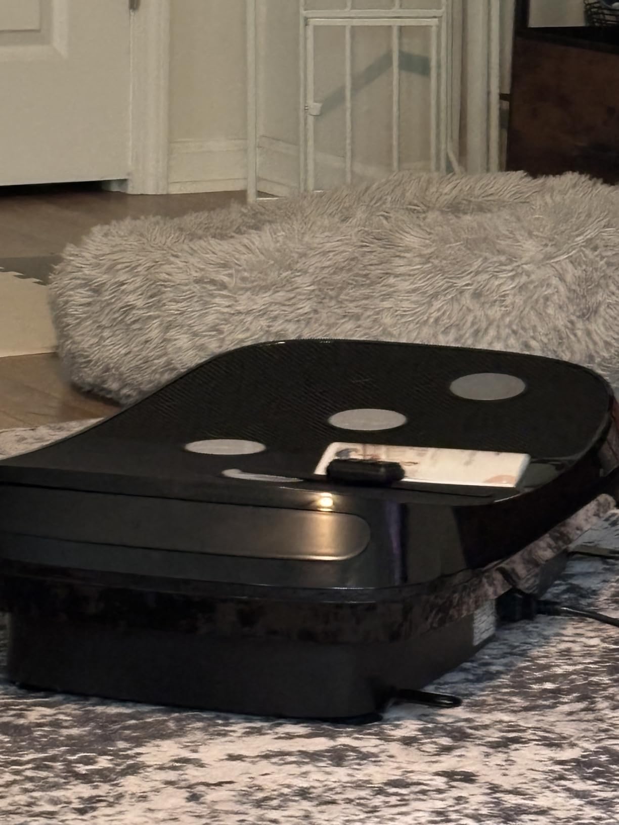 Lifepro Rumblex 4D Curved Vibration Plate Exercise Machine - Triple Motor, 7 Modes & 60 Speeds Vibrating Platform Machine - Full Body Vibration Plate for Lymphatic Drainage & at Home Workout customer photo 1