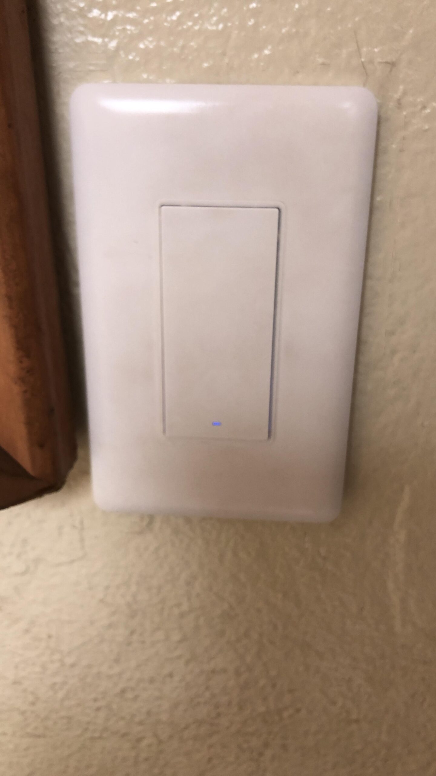 Aqara Smart Light Switch (No Neutral, Single Rocker), Requires AQARA HUB, Zigbee Light Switch, Remote Control and Smart Home Automation, Compatible with HomeKit, Google, Works with Alexa, SmartThings customer photo 1