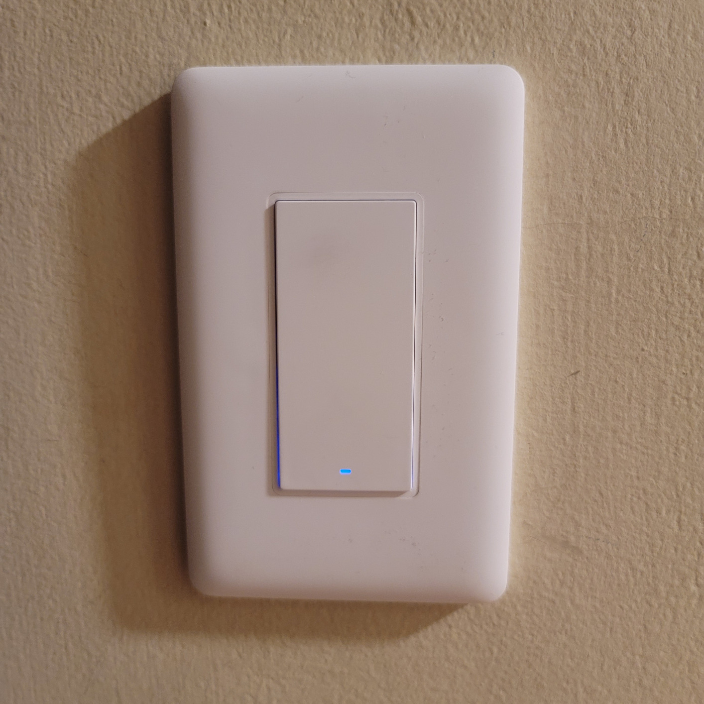 Aqara Smart Light Switch (No Neutral, Single Rocker), Requires AQARA HUB, Zigbee Light Switch, Remote Control and Smart Home Automation, Compatible with HomeKit, Google, Works with Alexa, SmartThings customer photo 2