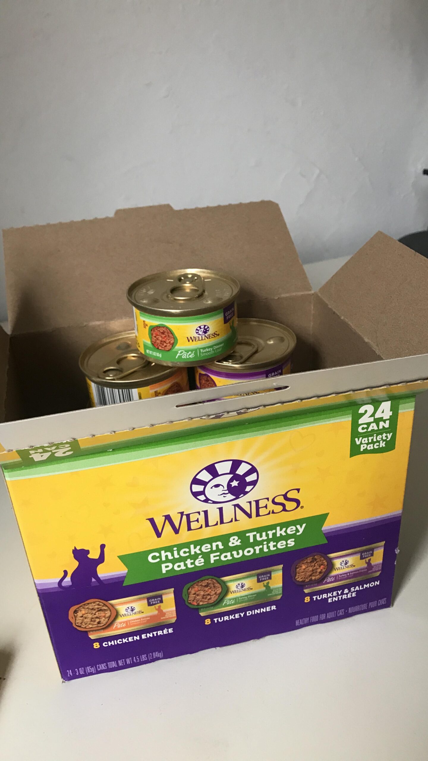 Wellness Complete Health Pate Variety Pack Adult Canned Wet Cat Food, Natural, Protein Rich, Grain Free, Chicken and Turkey Favorites, 3 oz, Pack of 24 Cans customer photo 2