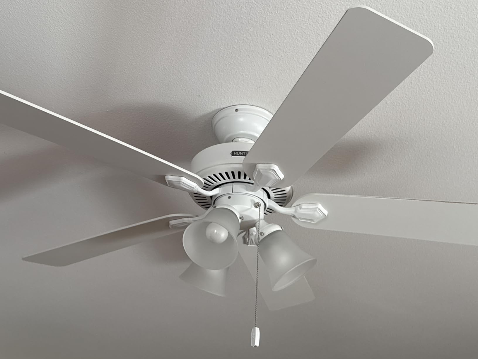 Hunter 52 inch Indoor Ceiling Fan with LED Lights - White Ceiling Fan with Pull Chain, Swanson 50895, Fresh White customer photo 1