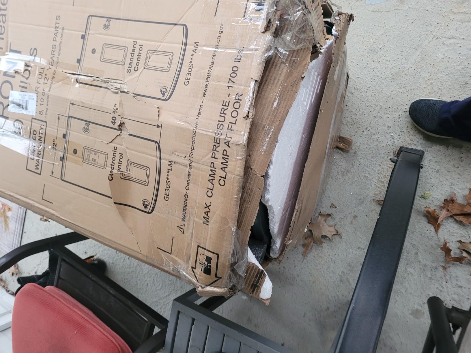 GE Appliances 30 Gallon Electric Water Heater with Adjustable Thermostat, Short, 240 Volt customer photo 2