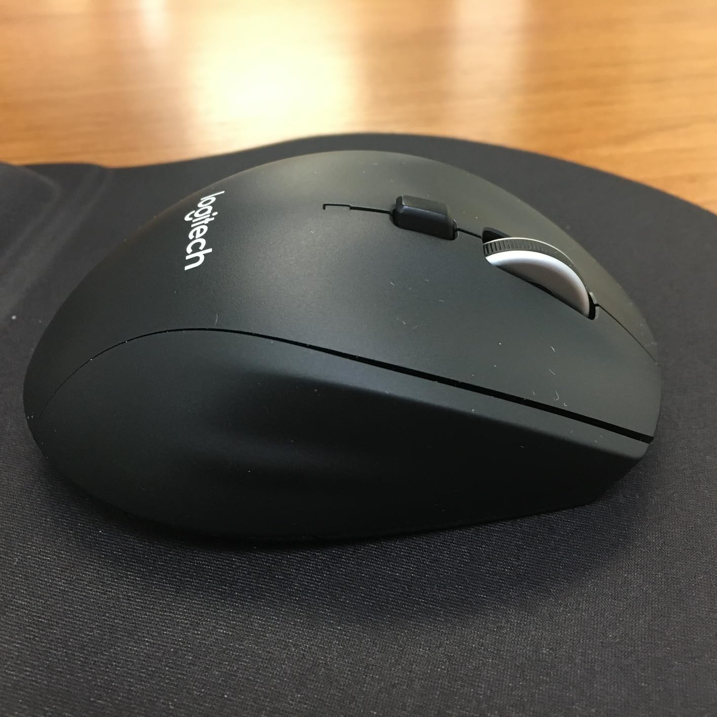 Logitech M705 Marathon Wireless Mouse, Gaming Mouse Wireless, 2.4 GHz USB-A Receiver, 5-Programmable Buttons, 3-Year Battery, PC, Mac, Laptop, Chromebook - Black customer photo 1