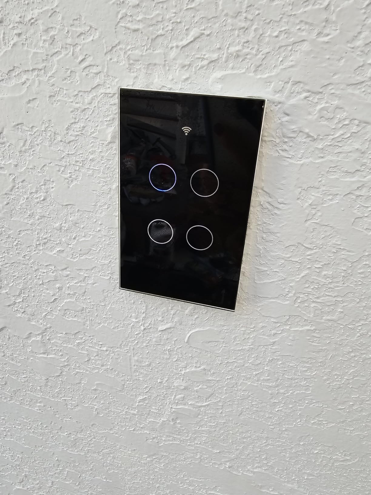 MoesGo WiFi Smart Wall Light Switch, Glass Panel, Multi-Control(3 Way), 2.4GHz Wi-Fi Touch Switches, Neutral Wire Required, Remote Control Smart Life/Tuya App, Work with Alexa, Google Home Black 1 Gang customer photo 2