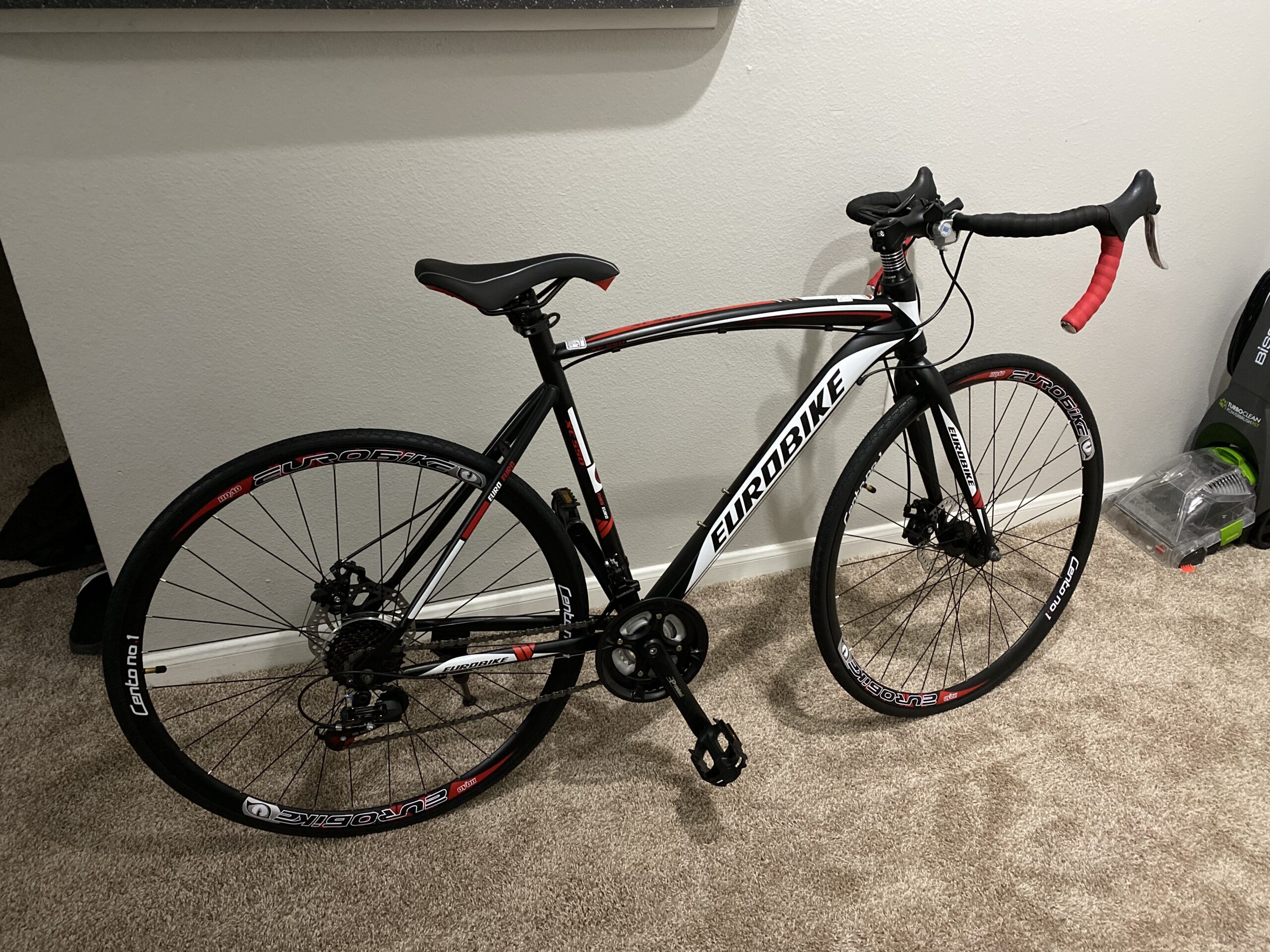 Eurobike HY XC550 Road Bike, 21 Speed Road Bicycle for Adults Men and Women, Disc Brake 700C Race Bike for Beginner to Intermediate Bicycle Riders customer photo 2