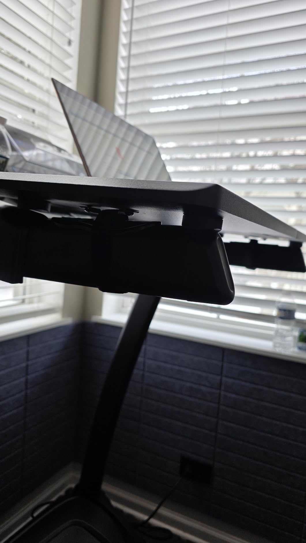 VIVO Universal Treadmill Desk, Ergonomic Platform Designed for Notebooks, Tablets, Laptops, and More, Workstation for Treadmill Handlebars up to 31 inches, Black, STAND-TDML2 customer photo 1