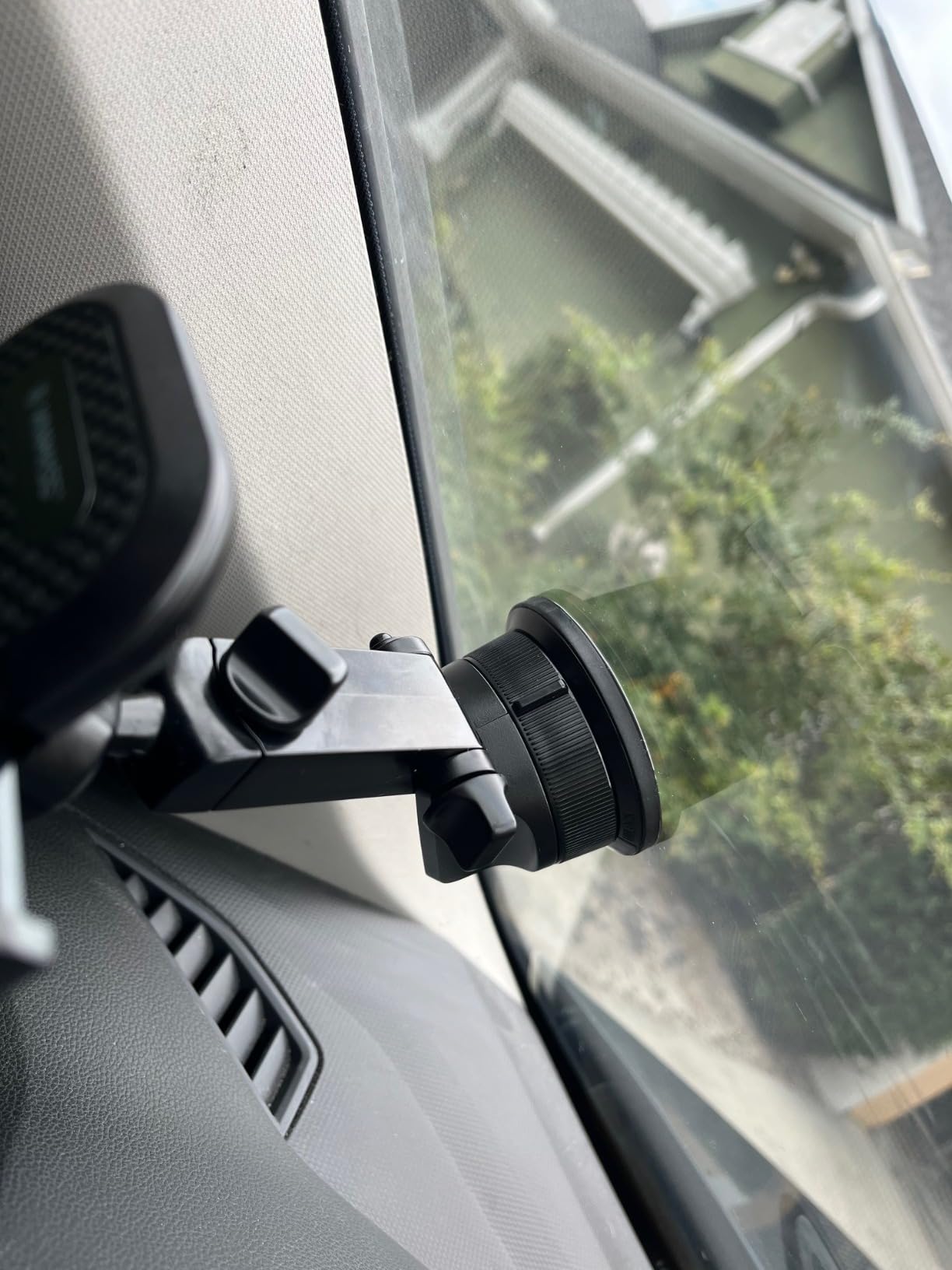 [True Military-Grade] Car Phone Holder VANMASS [Upgraded Strongest Suction & Clip] Cell Phone Mount for Dashboard Windshield Vent Kit, Truck Cradle Stand for iPhone 17 Pro Max 16 15 14 Android, Ink Black customer photo 2