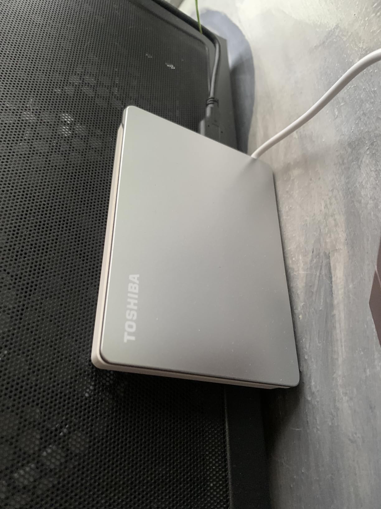 Toshiba Canvio Flex 2TB Portable External Hard Drive USB-C USB 3.0, Silver for PC, Mac, & Tablet - HDTX120XSCAA customer photo 1