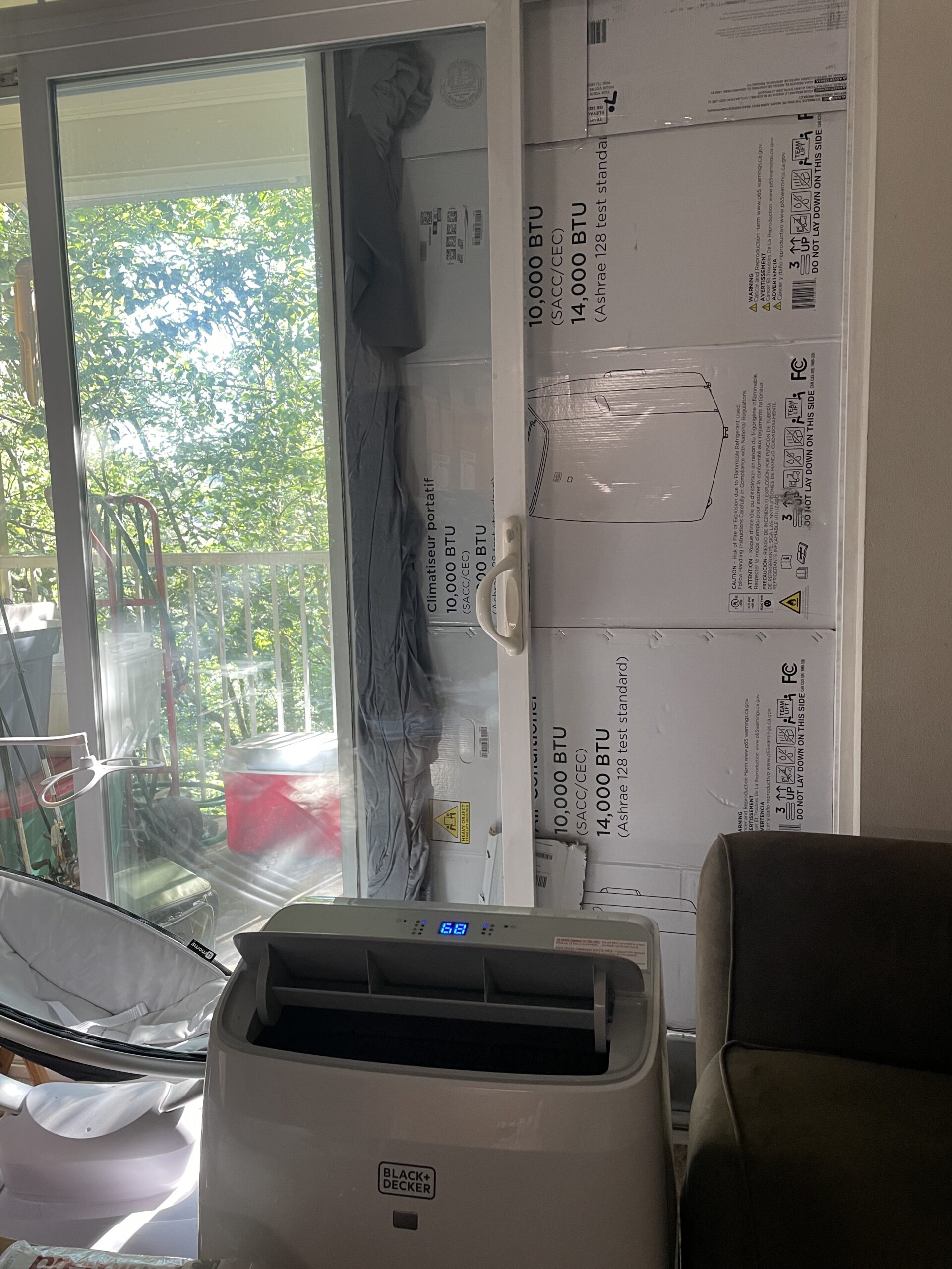 BLACK+DECKER Portable Air Conditioner, 14,000 BTU for Rooms Up To 700 Sq. Ft., Portable AC with Follow Me Remote Control & Window Kit, BPT10WTB customer photo 2