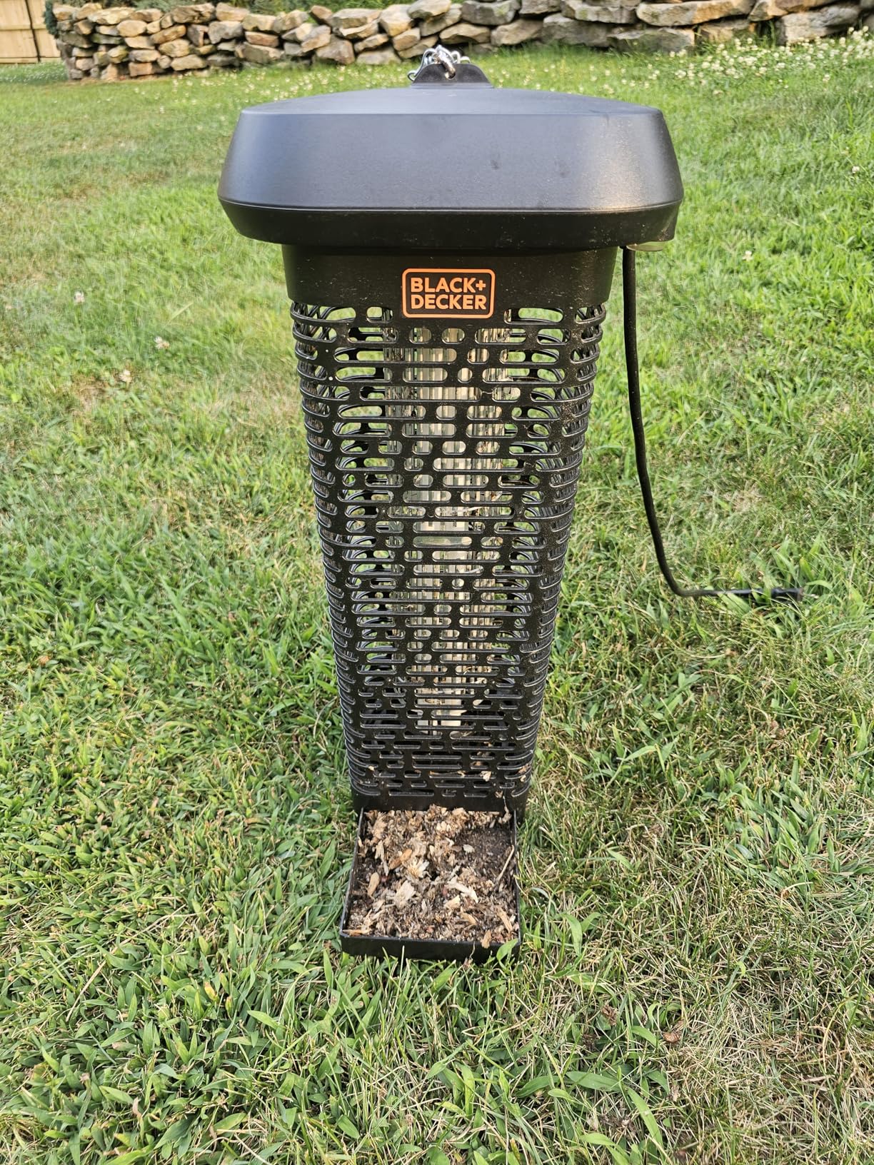 BLACK+DECKER Bug Zapper & Fly Trap-Mosquito Repellent- Gnat Killer Indoor & Outdoor Electric UV Bug Catcher for Insects- 2 Acre Coverage for Home, Deck, Garden, Patio Commercial Strength customer photo 2