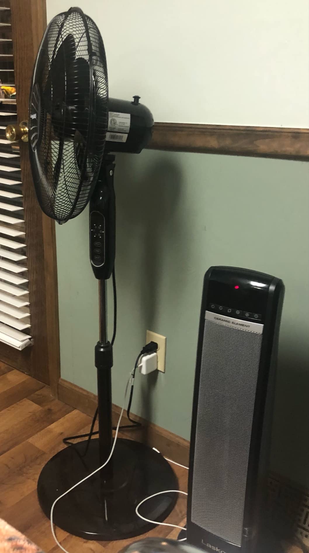 PELONIS 16'' Pedestal Fan for Bedroom, Remote, Standing Fan with 7-Hour Timer, 90° Oscillation, 3-Speeds, Adjustable Height, Electric Cooling Fans for Living Room and Office customer photo 1