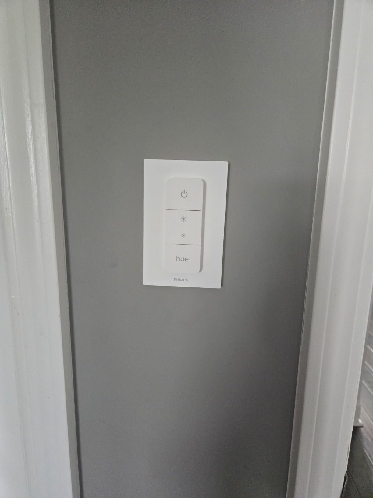 PHILIPS Hue Smart Dimmer Switch Remote, White, 1 Pack, Turns Hue Lights On, Off, Dims or Brightens, Smart Home Control, Requires Bridge, Easy, No-Wire Installation customer photo 1