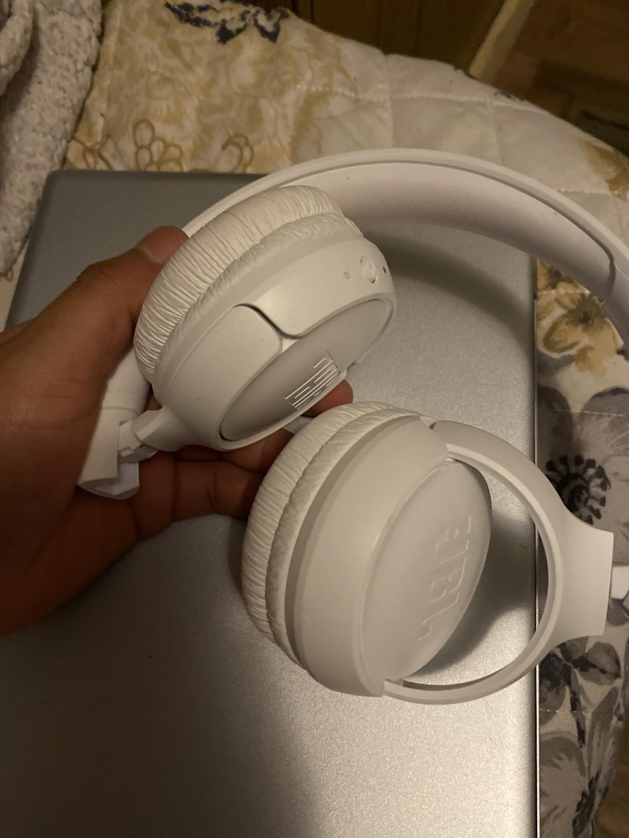 JBL Tune 510BT - Bluetooth headphones with up to 40 hours battery, microphone for call, foldable and comfortable, Android and iOs compatible (Black) customer photo 2