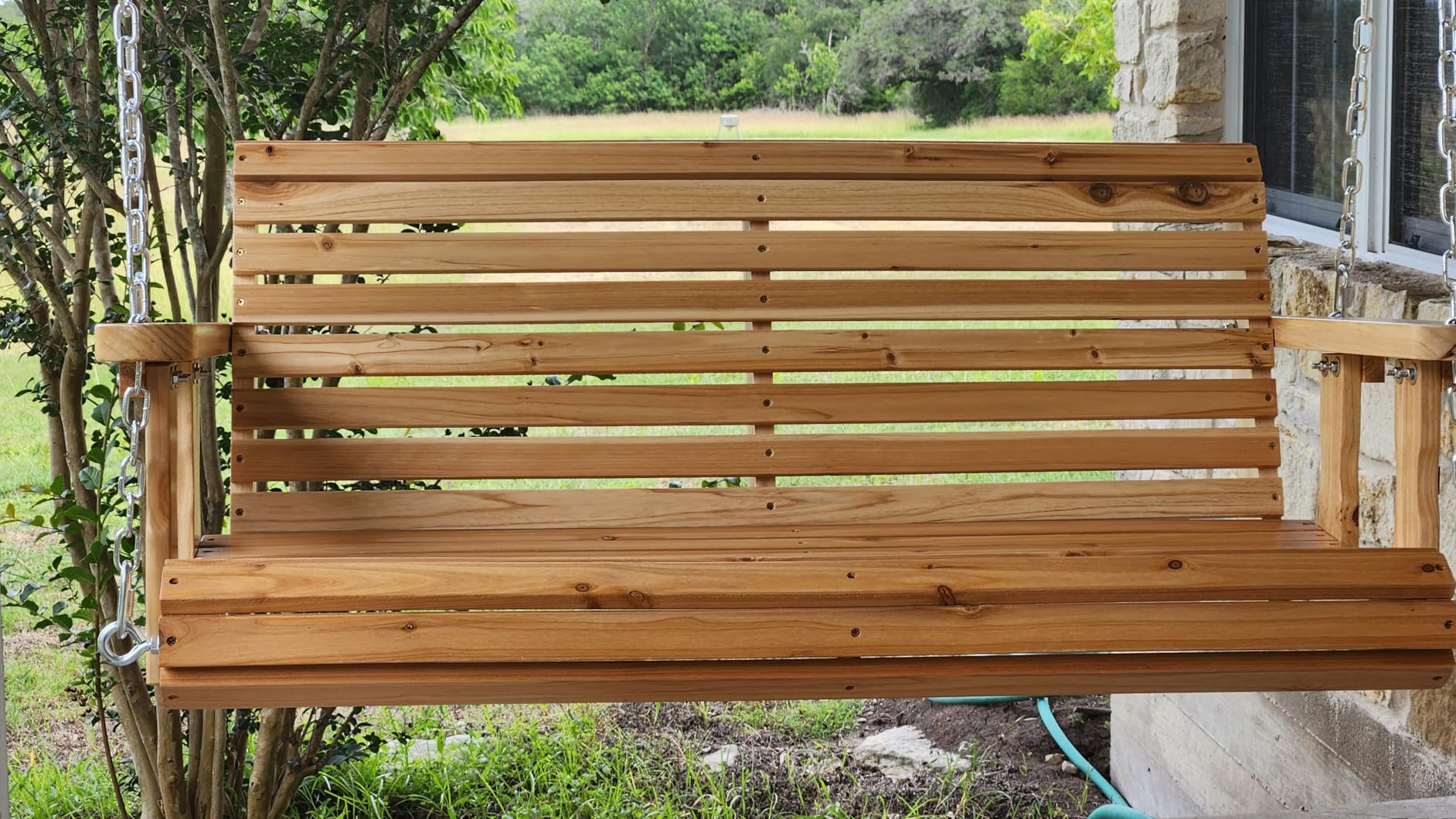 VINGLI Upgraded Patio Wooden Porch Swing, Heavy Duty 880 LBS, 5 FT, Brown customer photo 1