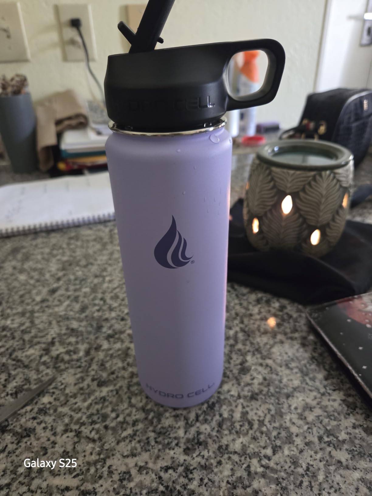 HYDRO CELL Stainless Steel Insulated Water Bottle with Straw - For Cold & Hot Drinks - Metal Vacuum Flask with Screw Cap and Modern Leakproof Sport Thermos for Adults (Graphite/Black 24oz) customer photo 1