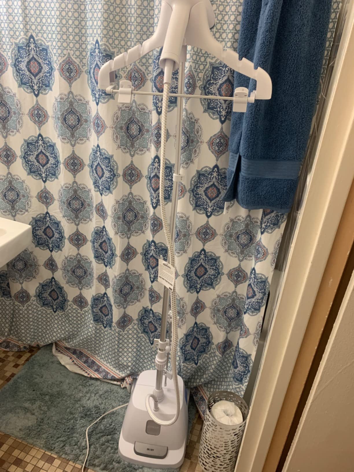 Conair Full Size Garment Steamer for Clothes, Turbo ExtremeSteam 1875W Professional Steam and Press customer photo 2