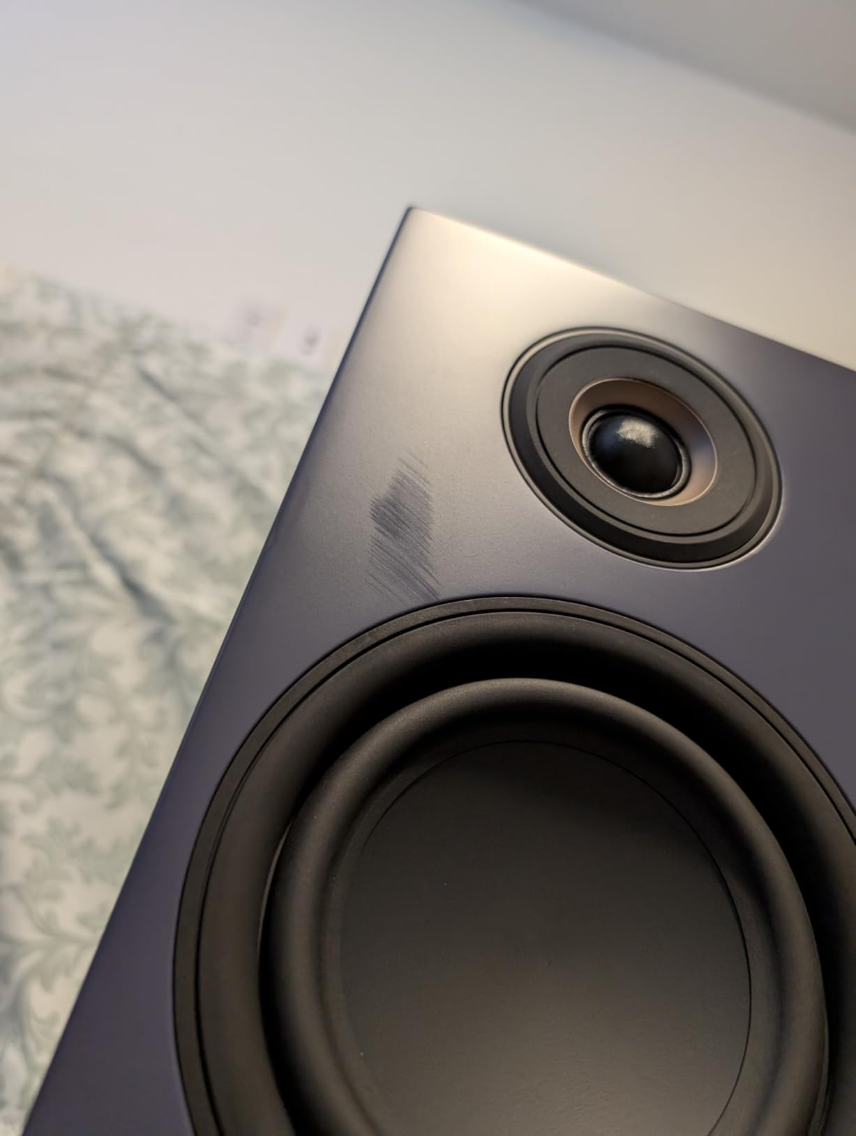Triangle AIO Twin - Wi-Fi & Bluetooth Active Bookshelf Speakers with 2x50W Amplifier - HD Audio - Phono/Turntable + Optical TV Inputs - 165 x 304 x 235 mm - Black (Pair) customer photo 1