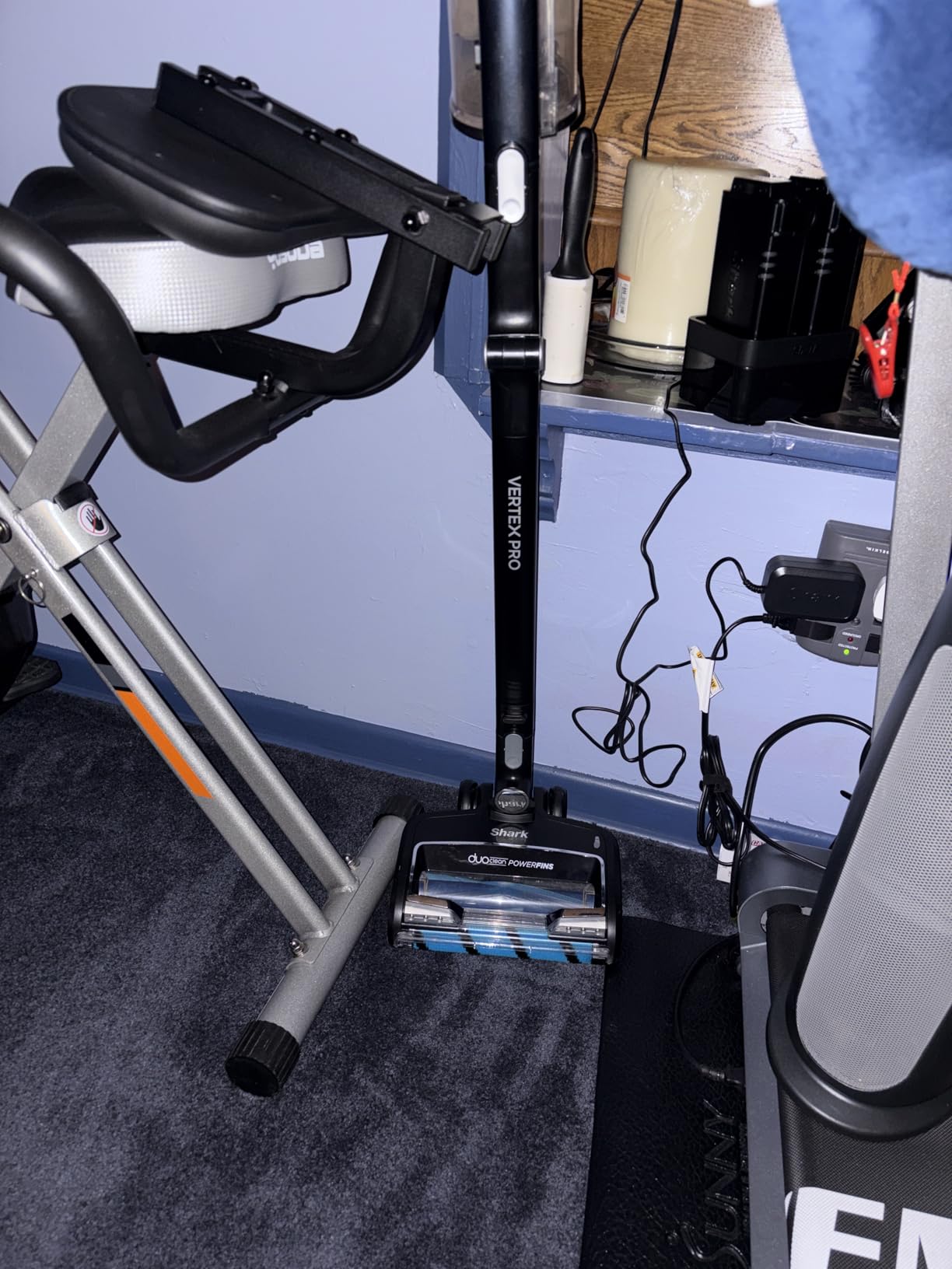 Shark Vertex Pro Cordless Stick Vacuum | Lightweight 2-in-1 Vacuum with Removeable Handheld, DuoClean PowerFins, HEPA, IQ Display & Self Cleaning Brushroll | 120-Min Runtime | Black/Silver | IZ682H customer photo 1
