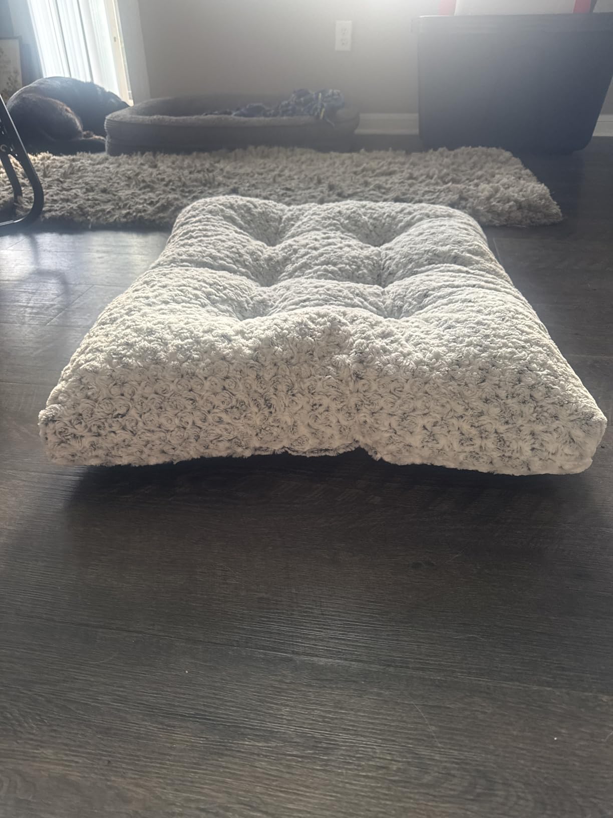 KSIIA Washable Dog Bed Deluxe Plush Dog Crate Beds Comfy Kennel Pad Anti-Slip Pet Sleeping Mat for Large, Jumbo, Medium, Small Dogs Breeds, 35