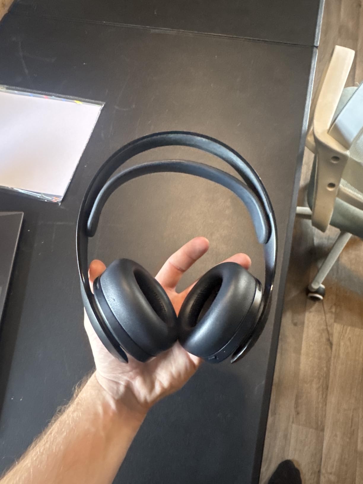 PlayStation PULSE 3D Wireless Headset - Midnight Black customer photo 1