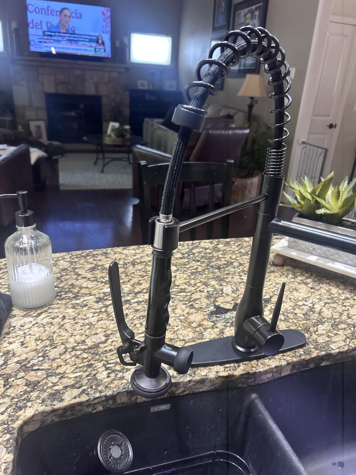 GIMILI Kitchen Faucet with Pull Down Sprayer Single Handle High Pressure Brushed Nickel Kitchen Sink Faucet Commercial Double-Headed Stainless Steel Kitchen Faucets Sink with Deck Plate customer photo 1