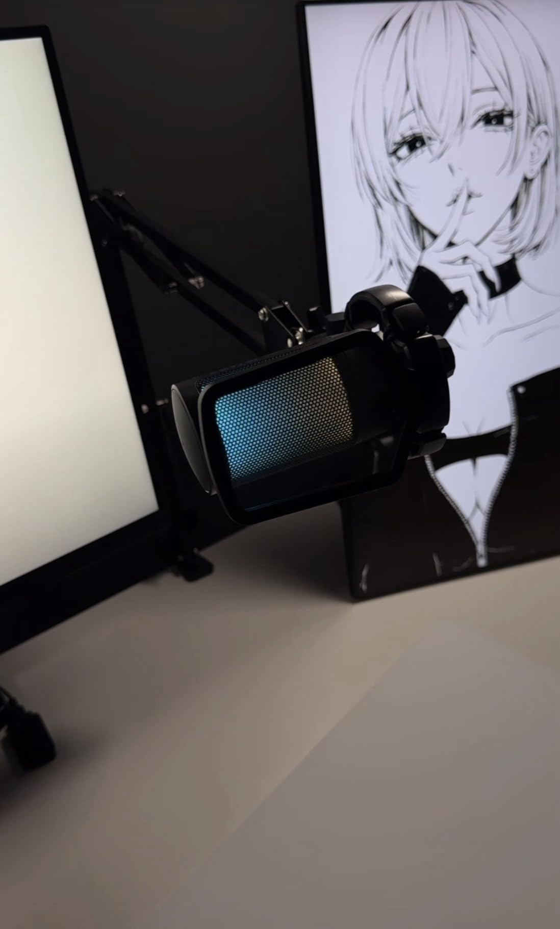 FIFINE Gaming USB Microphone for PC PS5, Condenser Mic with Quick Mute, RGB Indicator, Tripod Stand, Pop Filter, Shock Mount, Gain Control for Streaming Discord Twitch Podcasts Videos- AmpliGame customer photo 2