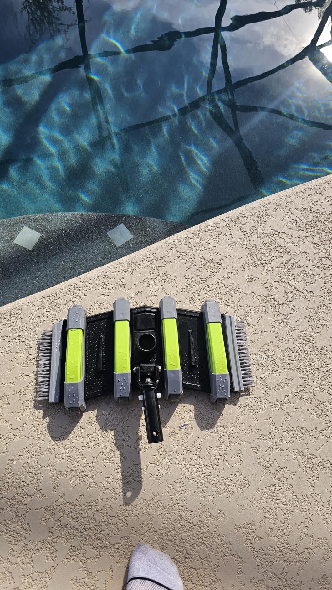 Sepetrel Heavy Duty Pool Vacuum Head with Wheels & Aluminum Handle, Professional Weighted Flexible Vacuum Head customer photo 1