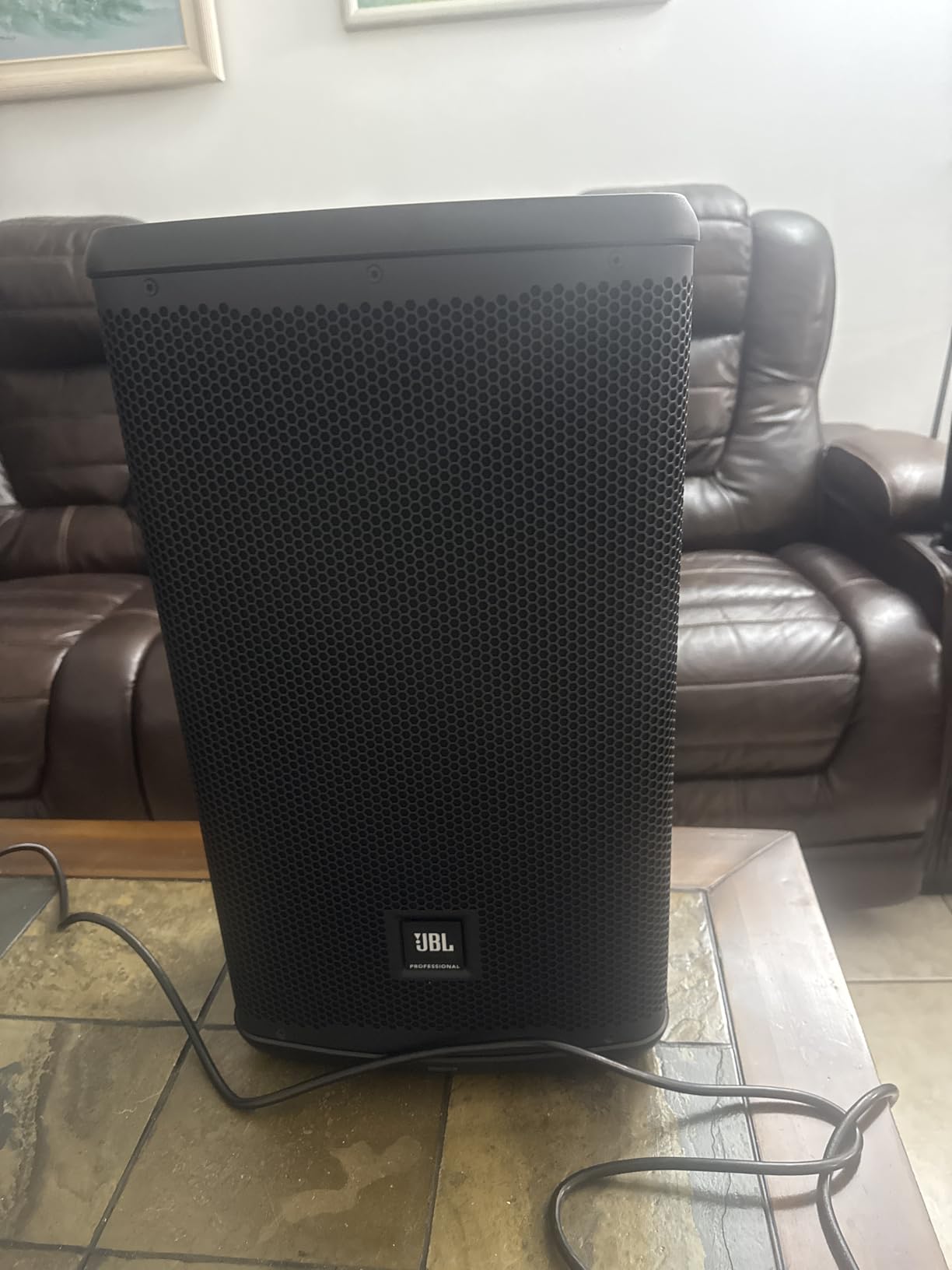 JBL Professional EON710 Powered PA Speaker with Bluetooth, 10 inch, 1300 Watt customer photo 1